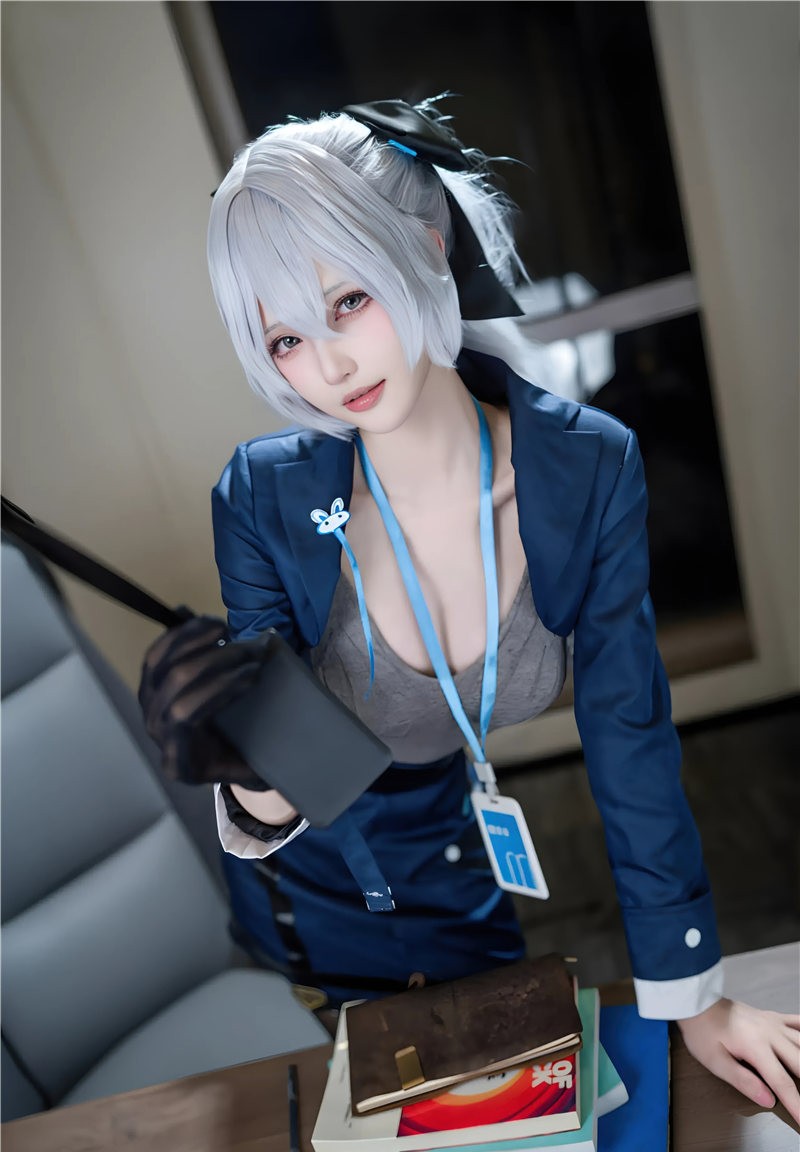 花兮_honoka 布洛妮娅大鸭鸭  [10P-44MB]