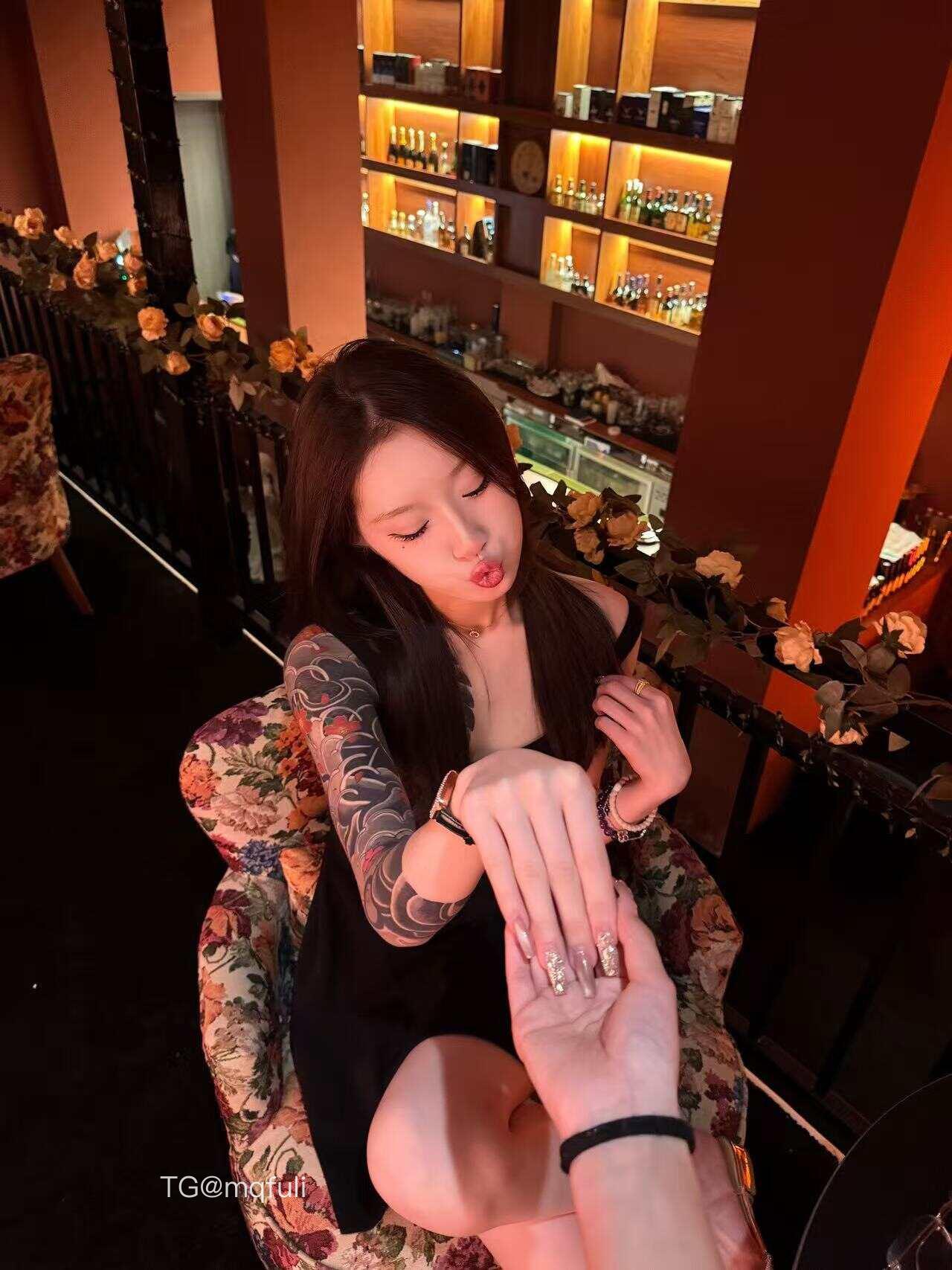 抖音 讨厌坏男人 岛遇 NO.001期 【39P16V】最新至：2025.6.17