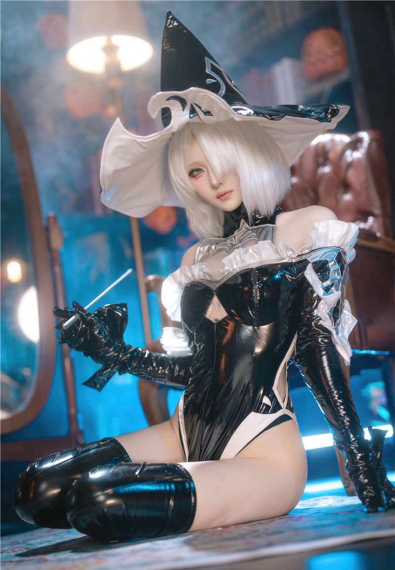 屿鱼 万圣女巫 2B同人 [70P-596M]