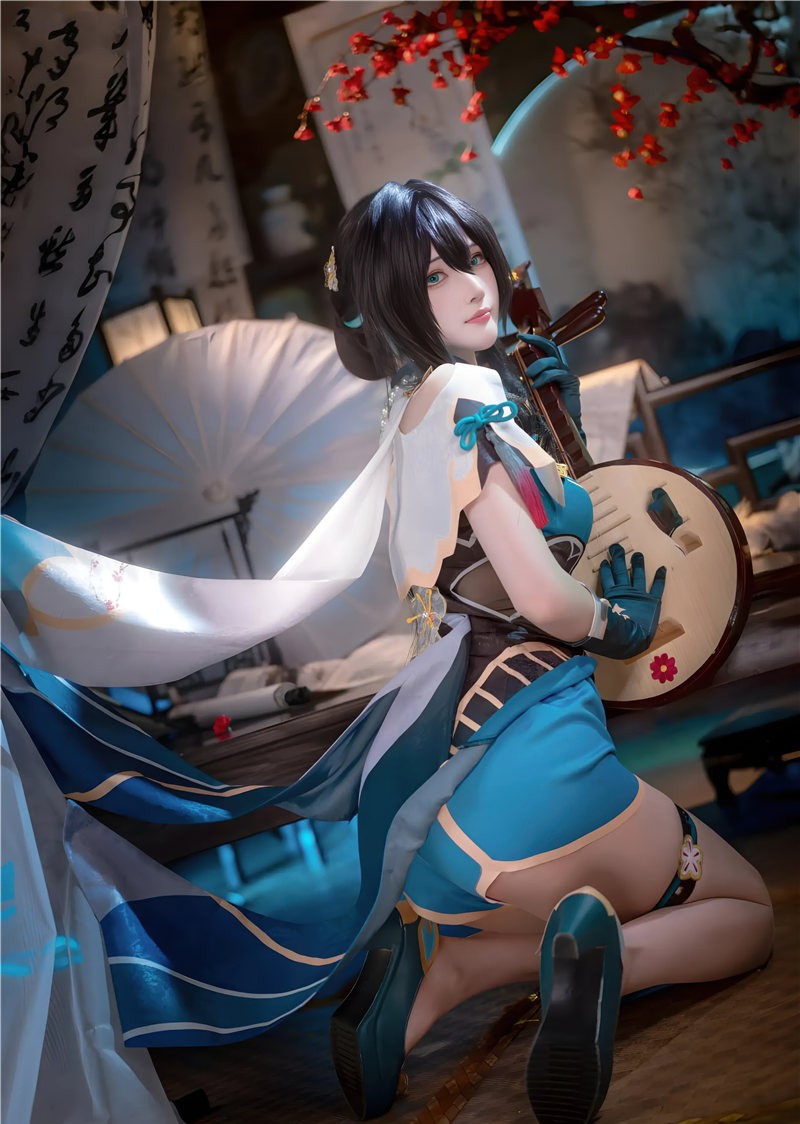 花兮_honoka 阮·梅 [12P-66MB]