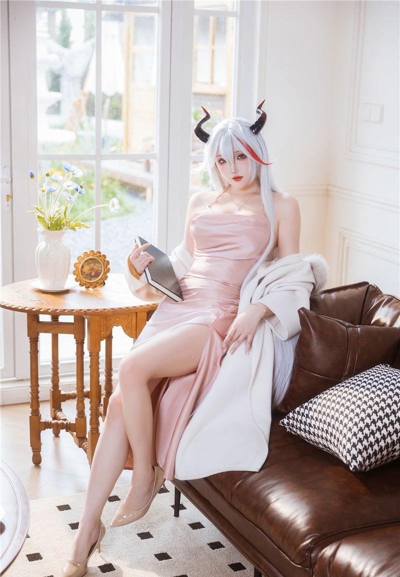 瓜希酱 埃吉尔睡衣 [20P-71.6MB]