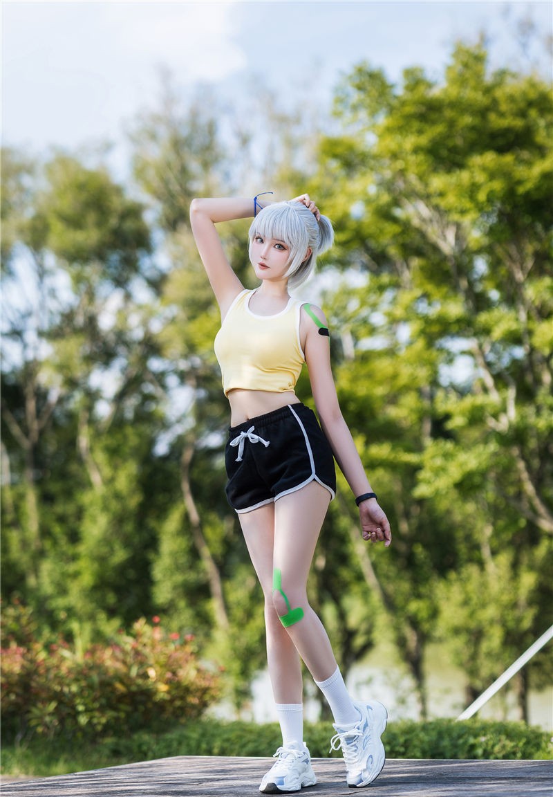 瓜希酱 白月魁运动服 [15P-50.9MB]