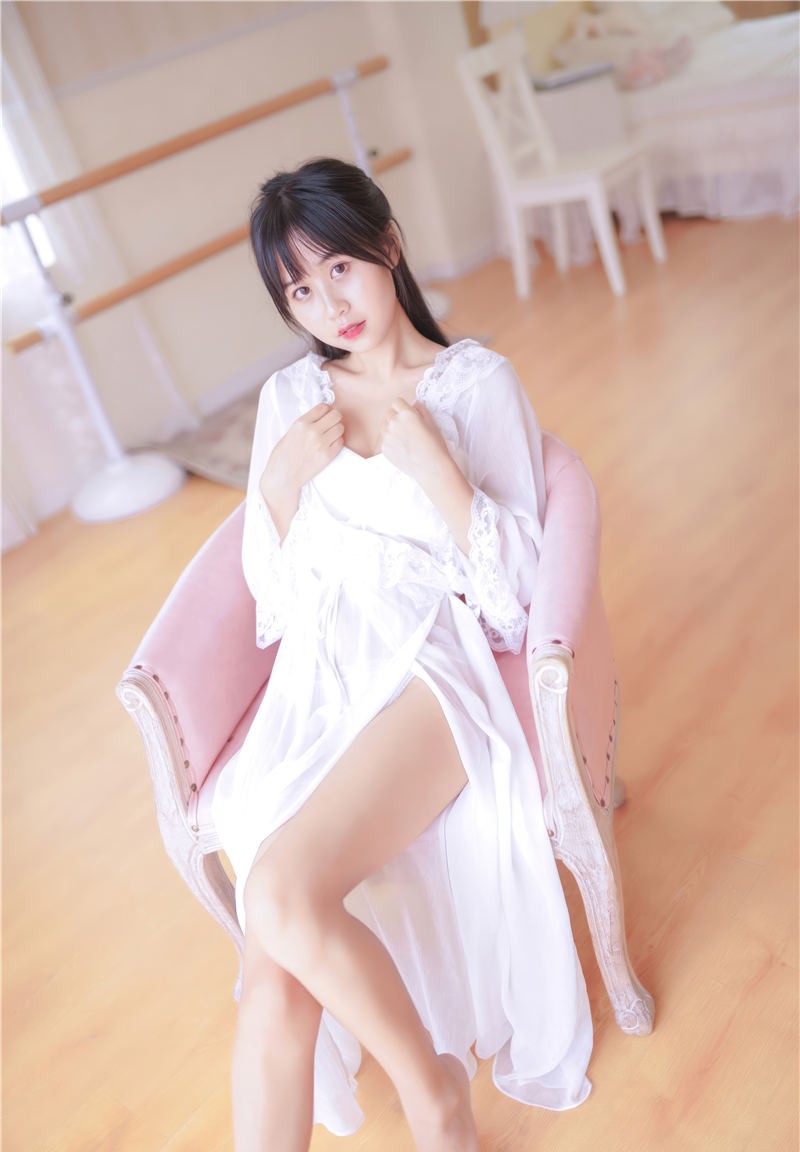 萌芽儿o0 白茶清欢[22P-145M]