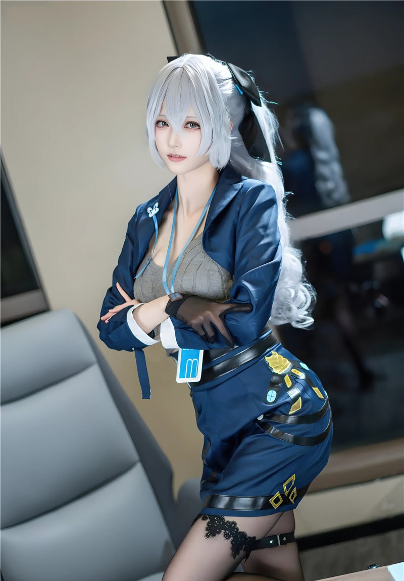 花兮_honoka 布洛妮娅大鸭鸭  [10P-44MB]