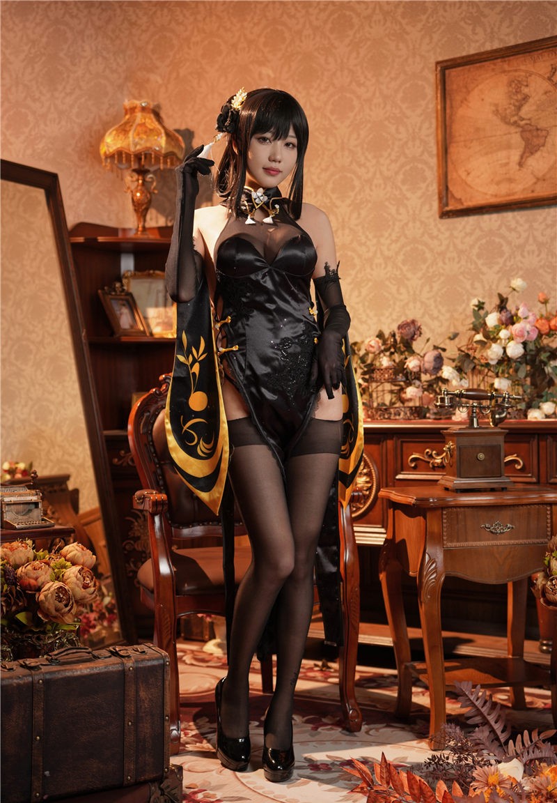 无影喵喵Ghost 镇海黑旗袍 [131P4V-3.71GB]