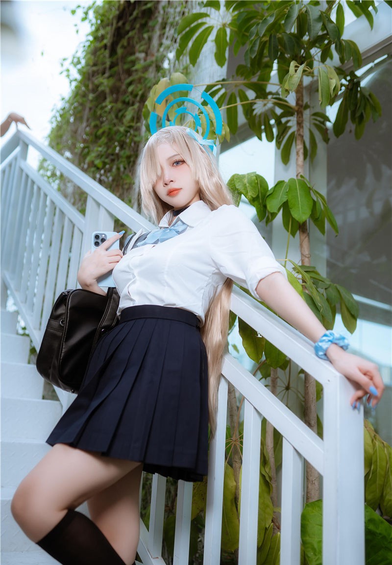 二佐Nisa 一之濑明日奈JK只付 [23P-264MB]