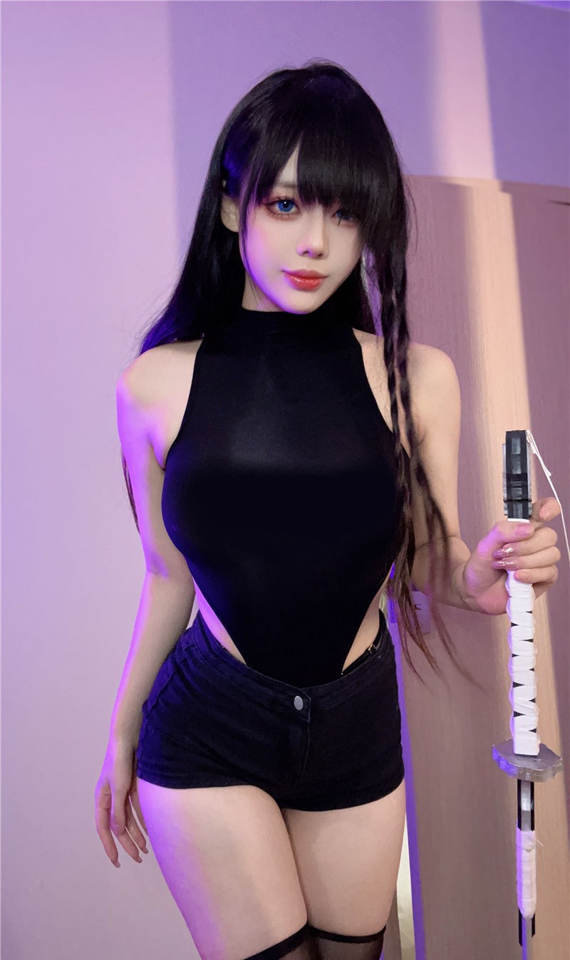 阿九从不咕咕 潶思紧身衣[21P6V-200M]