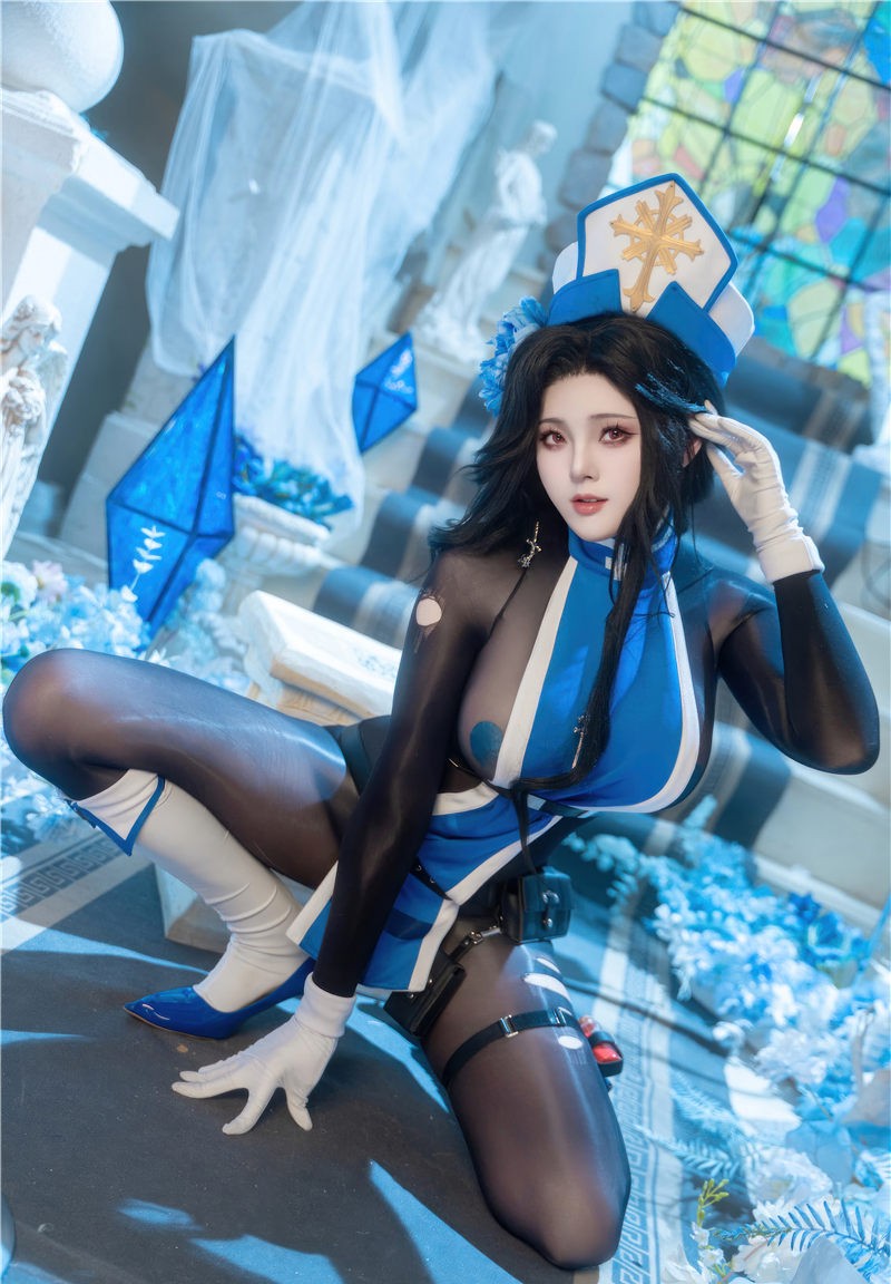 Natsuko夏夏子 NIKKE 梅登·冰玫瑰[71P-662M]