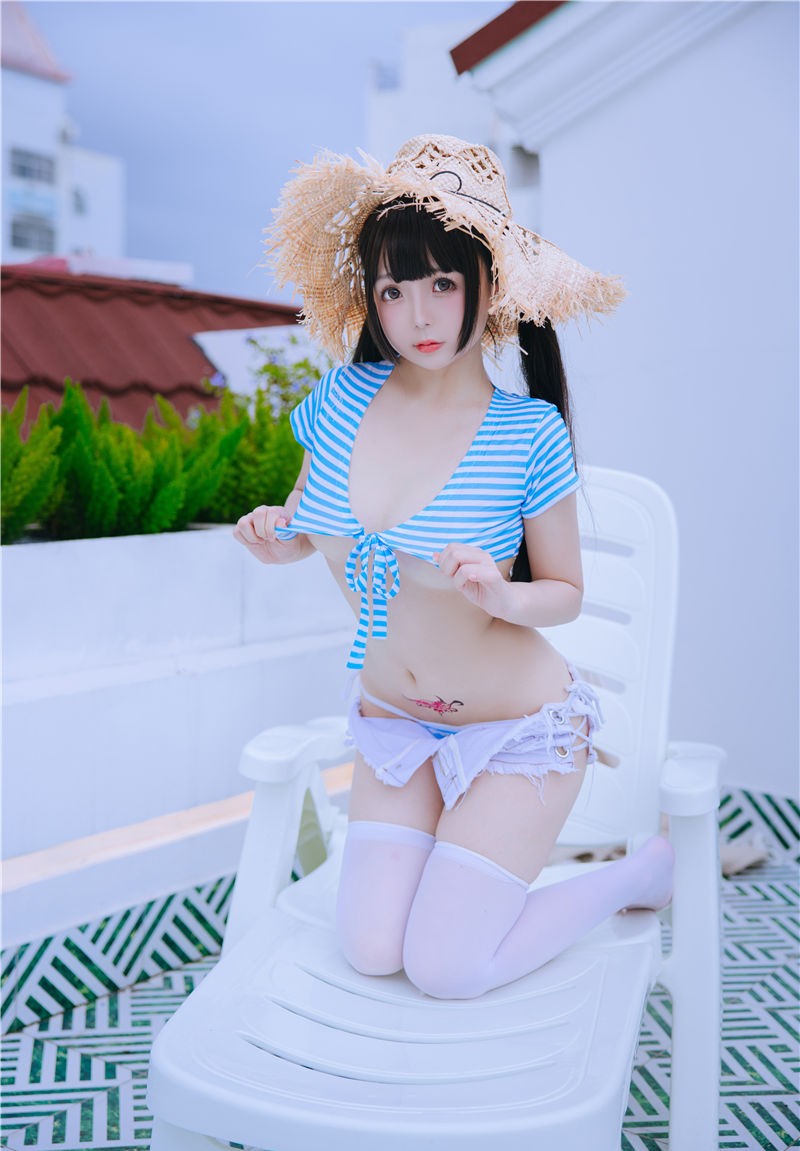 日奈娇 蓝白条[90P3V-644M]