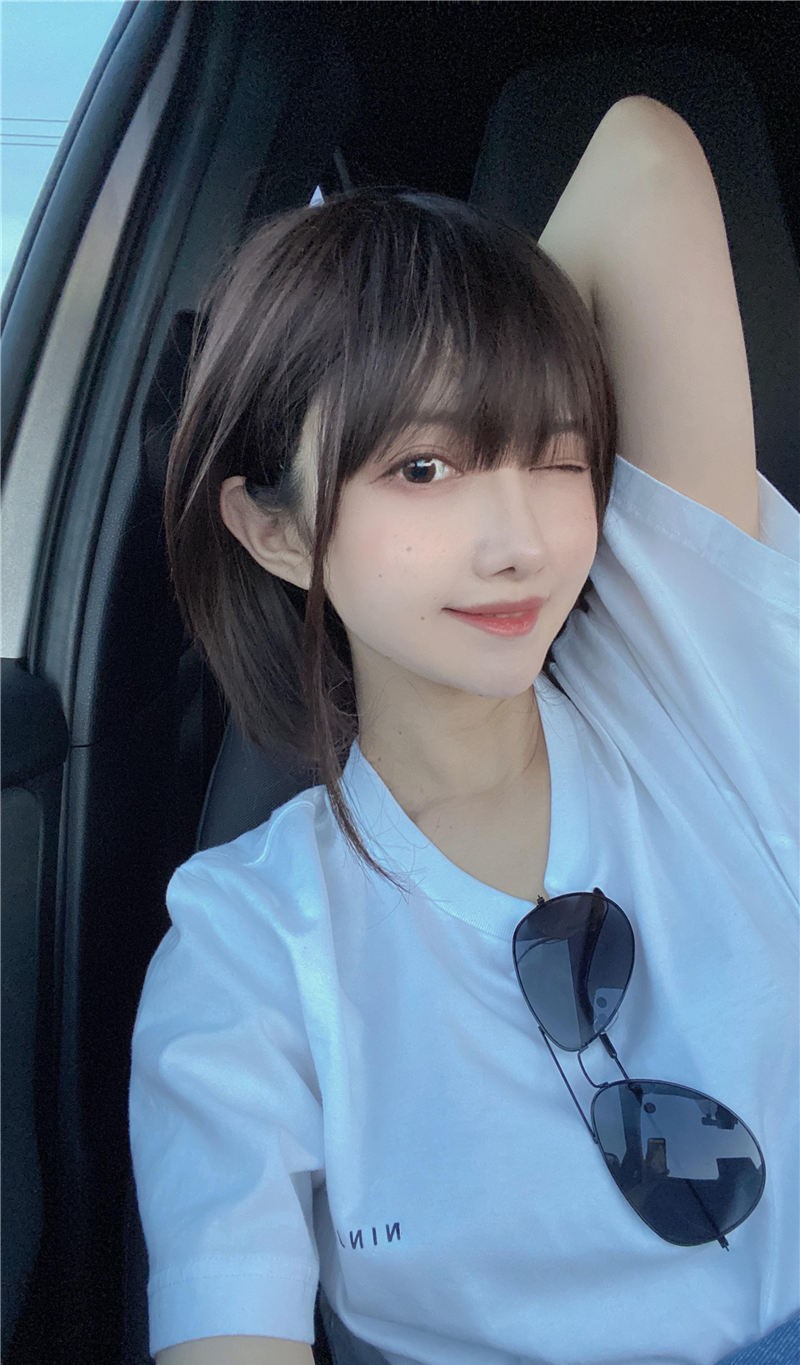 Shika小鹿鹿 莎拉自拍集[30P-98M]