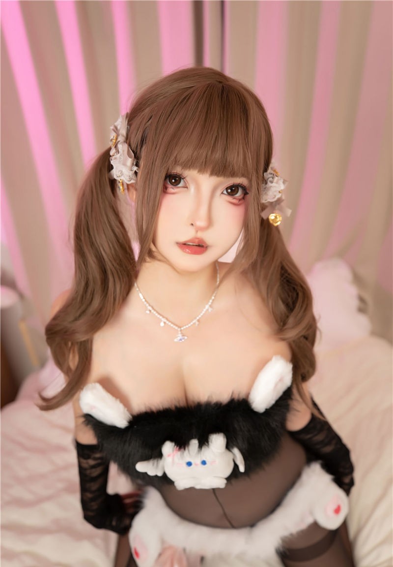 神楽坂真冬 腰丝双马尾 [75P-276M]