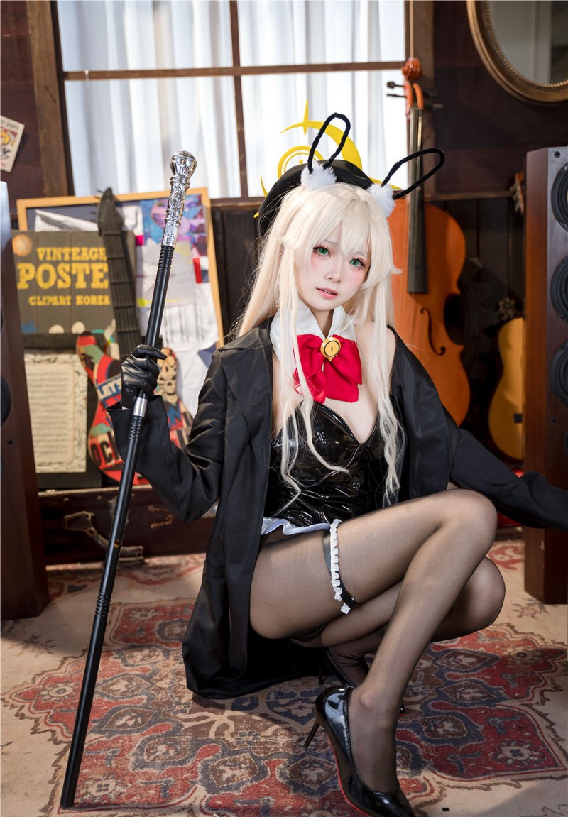 九柒喵 笑面兔女郎 [36P-261MB]