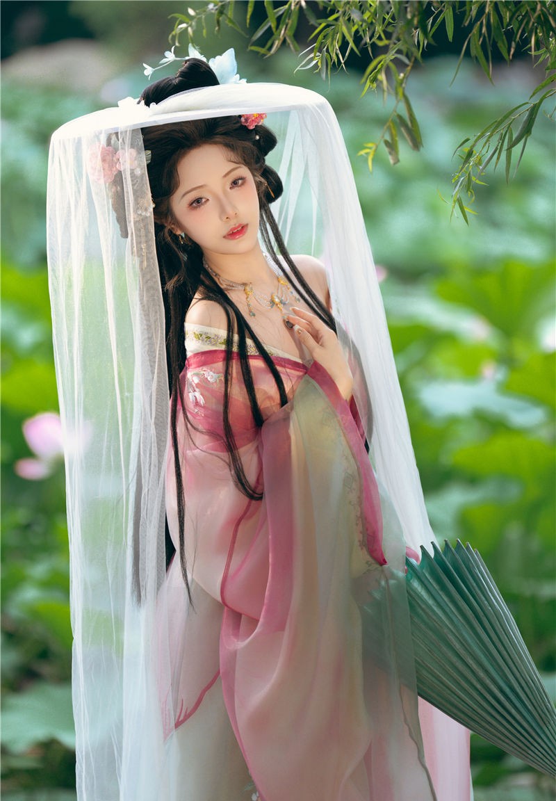 雯妹不讲道理 祝您中秋快乐owo[20P-156M]