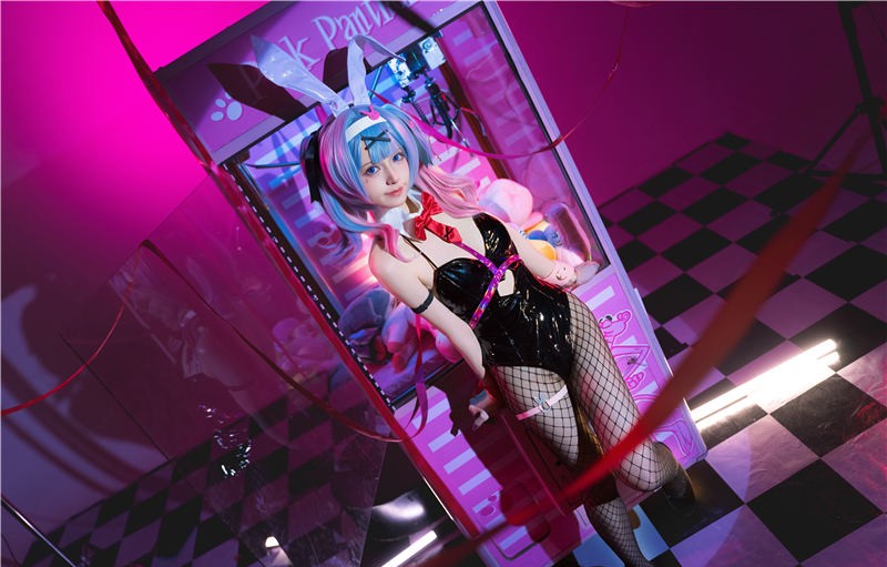 双木扶苏 兔子洞[18P-692M]