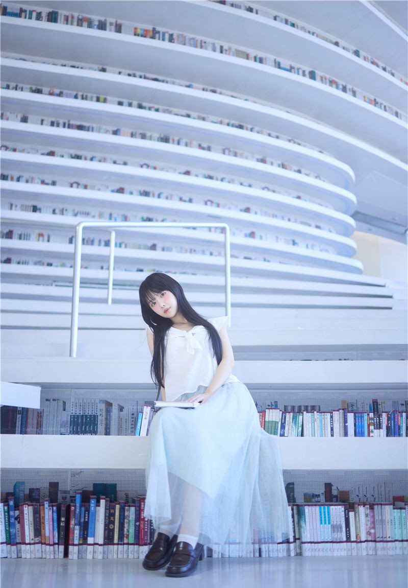 Shika小鹿鹿 图书馆[16P-295M]