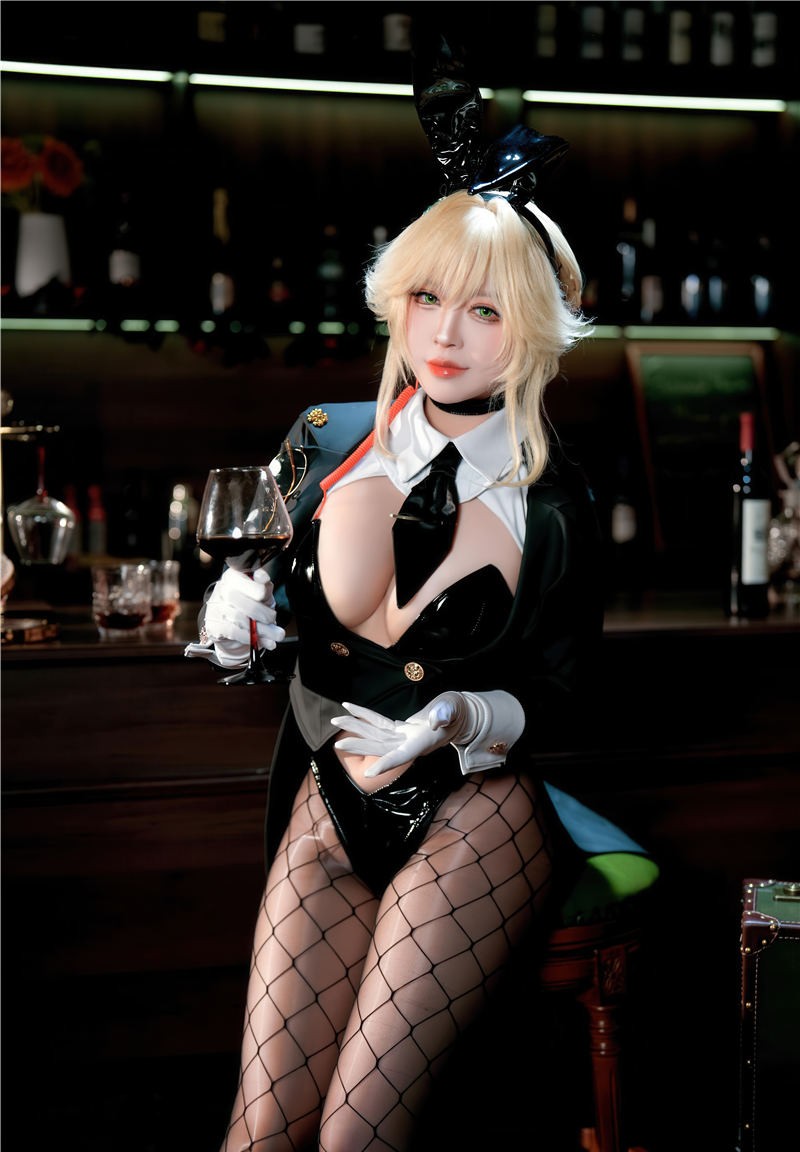 半半子 愛德ェントバニー[62P-375M]