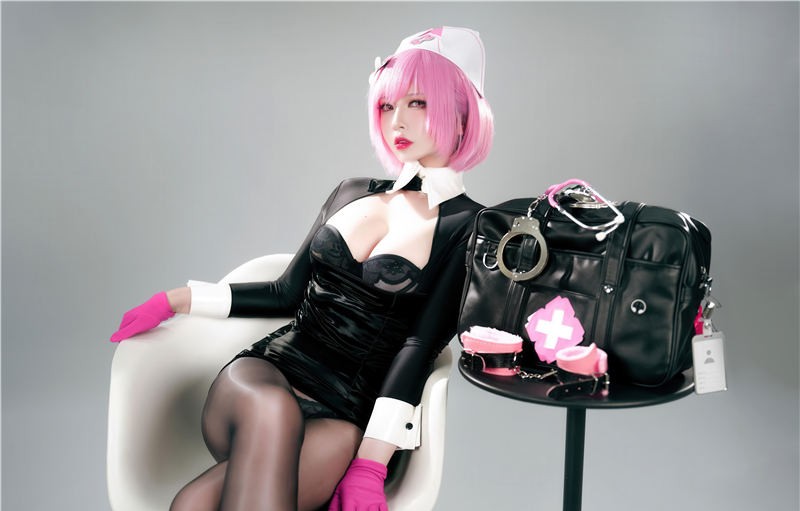 半半子 王医生 [56P-311MB]