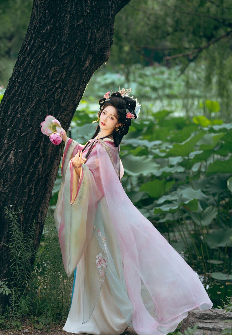 雯妹不讲道理 祝您中秋快乐owo[20P-156M]