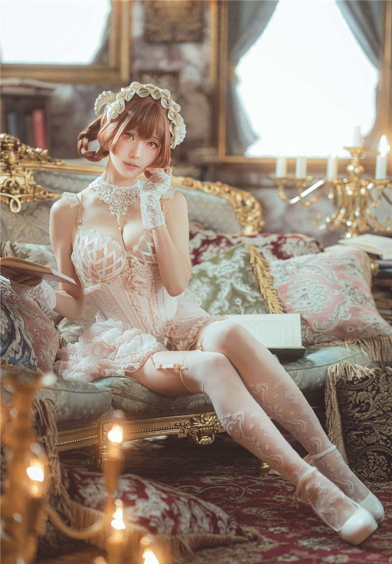 ElyEE子 Book Witch 書本魔女 [33P4V-148MB]