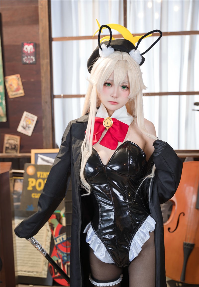 九柒喵 笑面兔女郎 [36P-261MB]