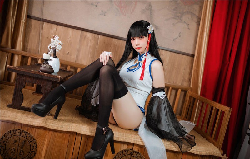 焖焖碳 逸仙 [23P-338MB]