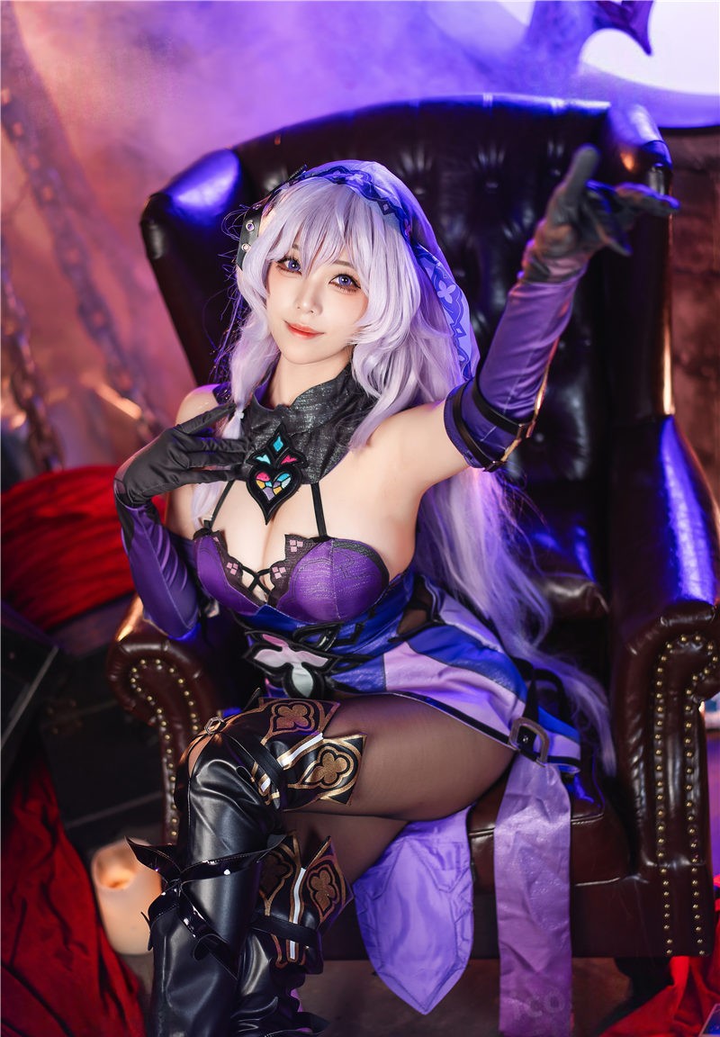 蜜汁猫裘 黑天鹅 [74P2V-2G]