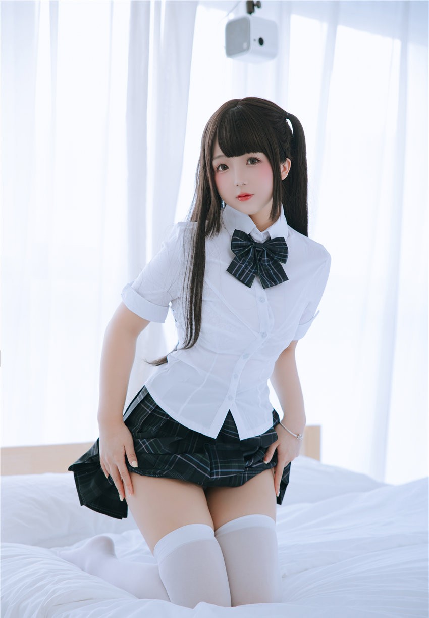 日奈娇 学姐 [104P-1.4G]
