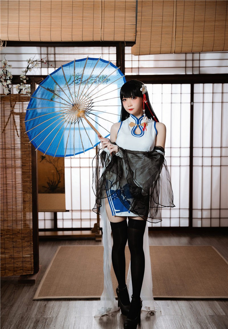 焖焖碳 逸仙 [23P-338MB]