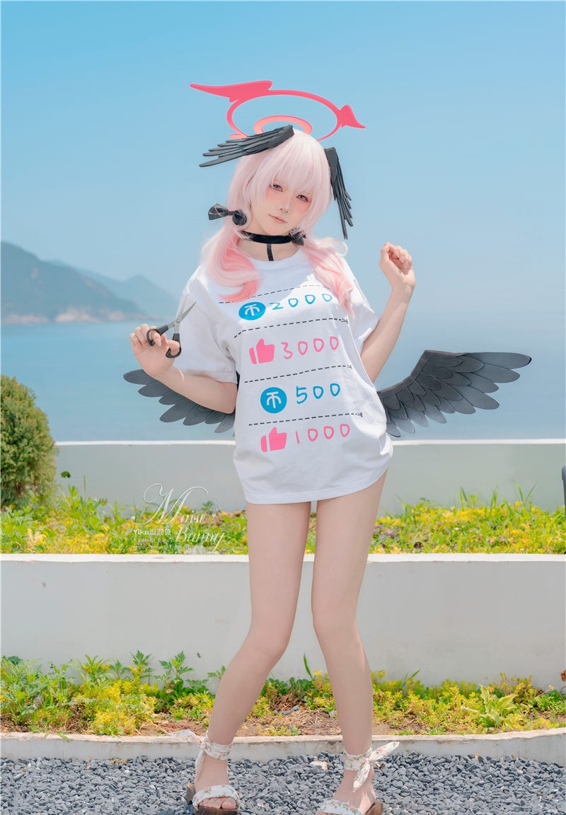 咬一口兔娘 下江小春 泳裝 [96P-2V2.40GB]