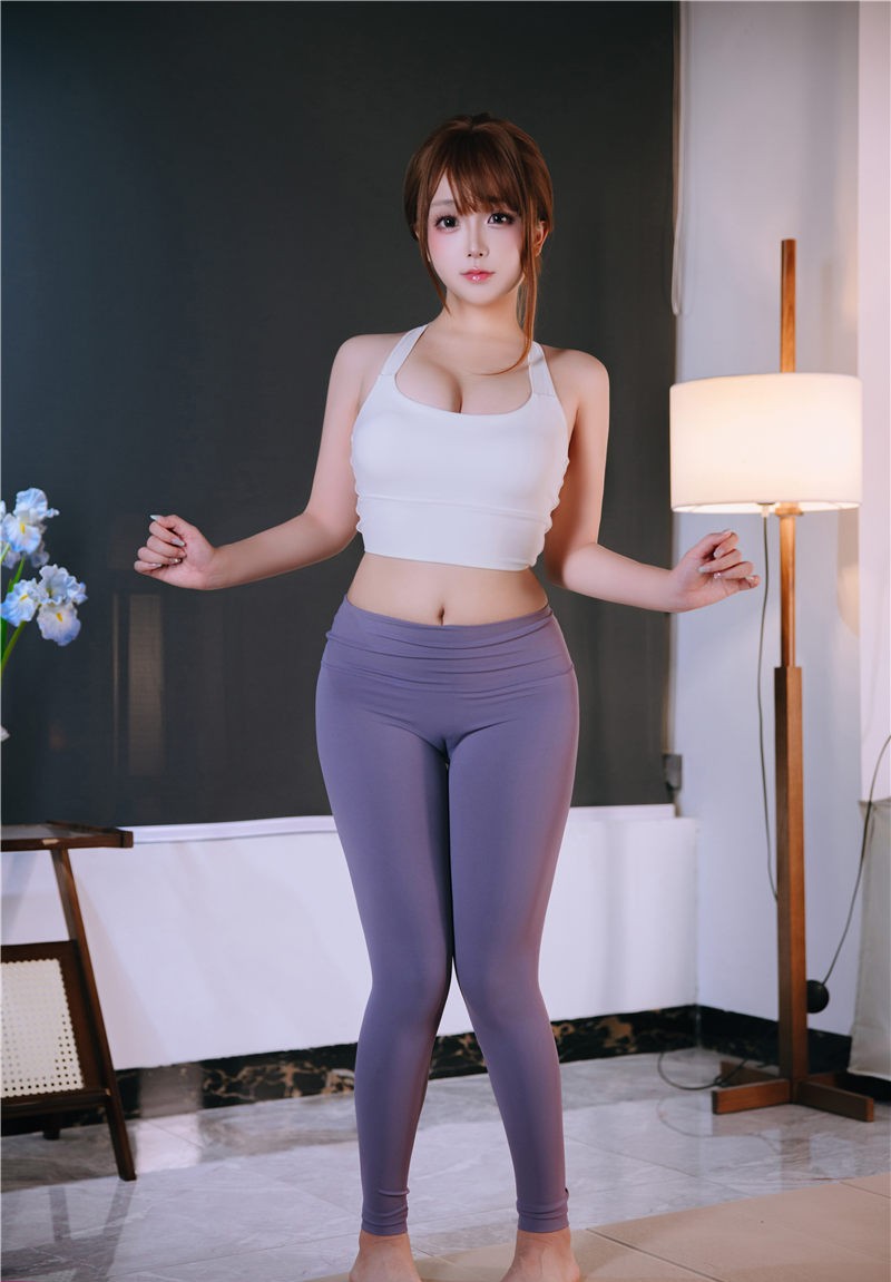 日奈娇 瑜伽训练 [132P5V-1.14GB]