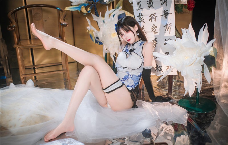 羽生三未 瓶儿 青花瓷旗袍[25P-307MB]