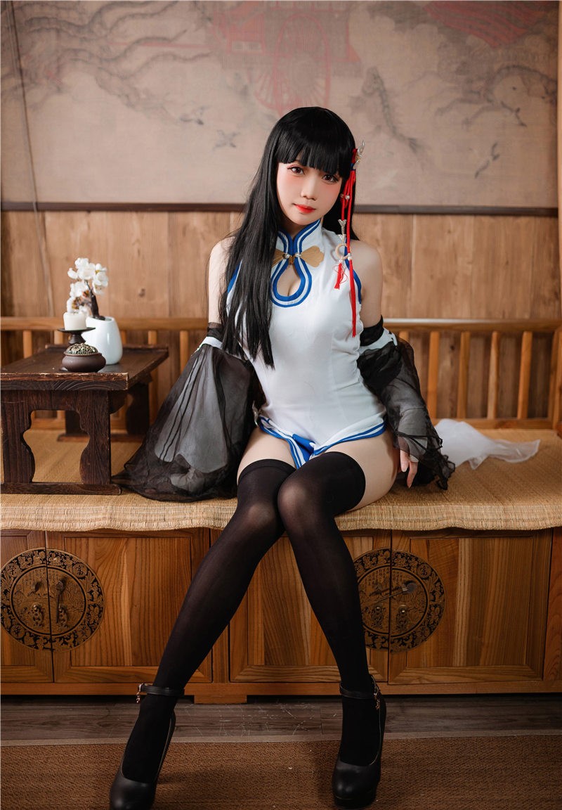 焖焖碳 逸仙 [23P-338MB]