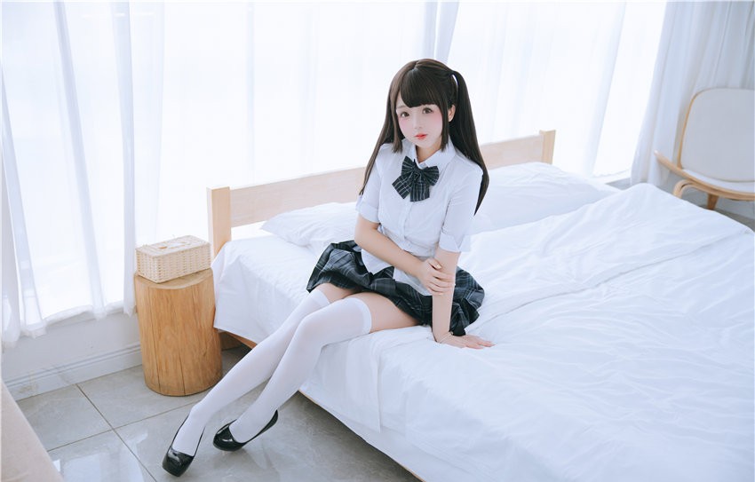 日奈娇 学姐 [104P-1.4G]