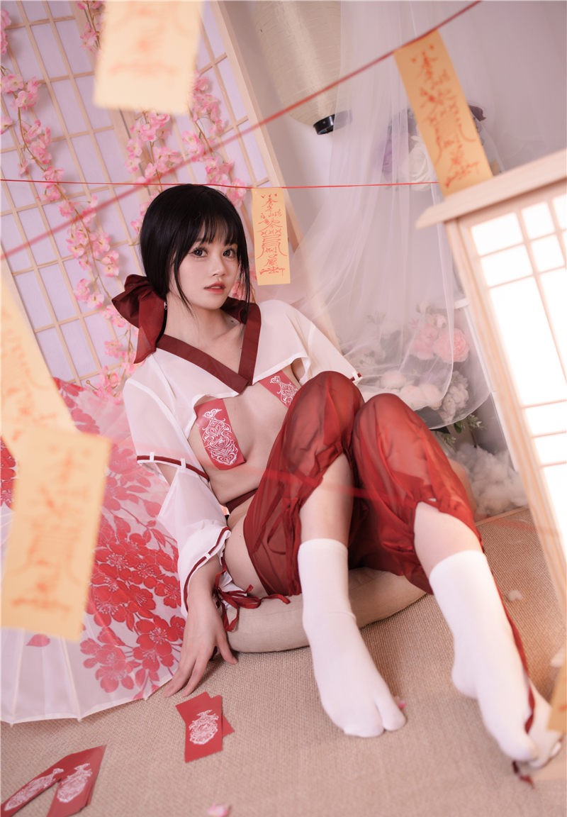 千反田鹿子 祈福巫女[56P-724M]