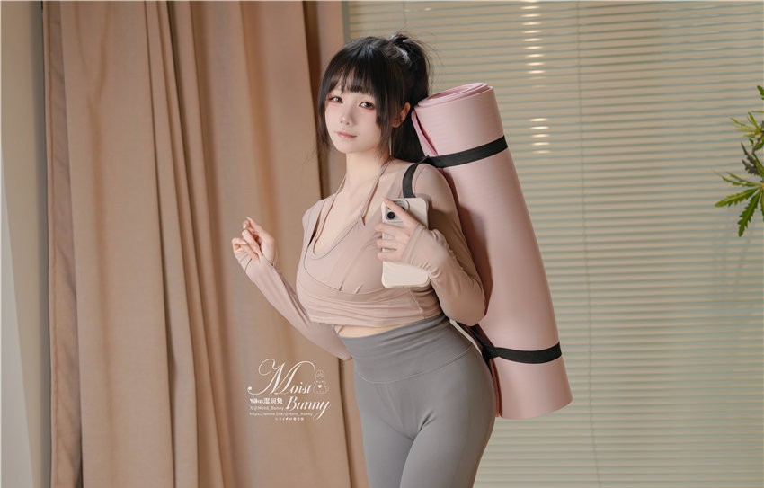 咬一口兔娘 上门私教课 [109P2V-2.76GB]