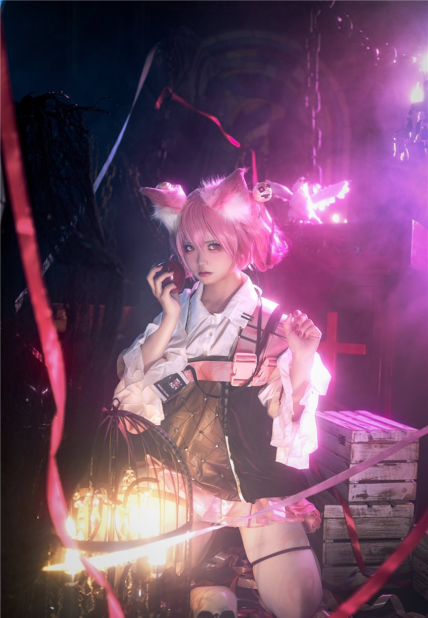 伊喵君_Nya 明日方舟 巫恋 [18P-170M]
