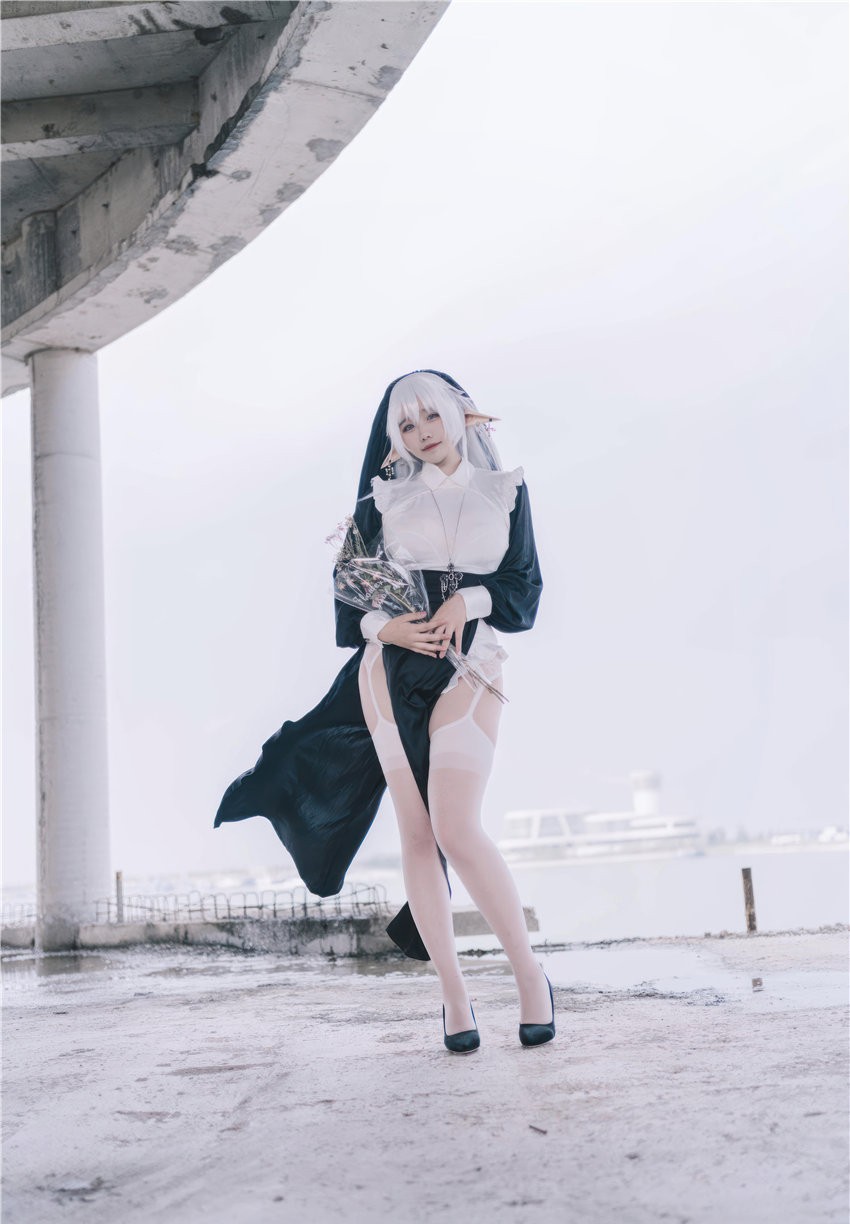 阿半今天很开心 精灵修女[28P-204M]