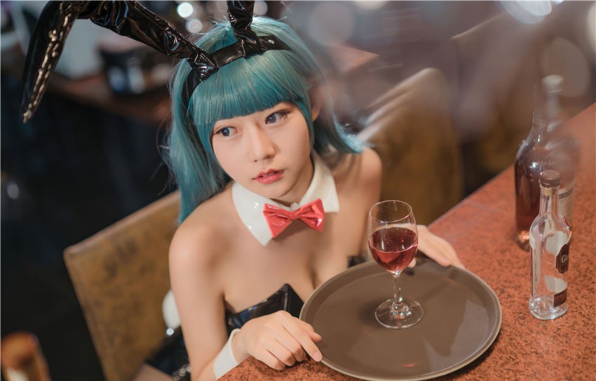 香草喵露露 七龙珠 布玛 兔女郎 [30P-222M]