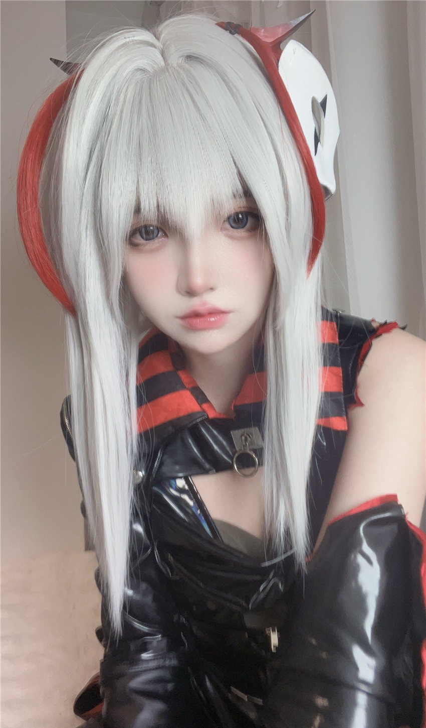 疯猫ss 明日方舟 W [33P-65M]