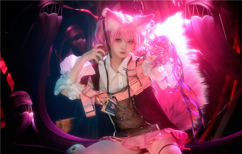 伊喵君_Nya 明日方舟 巫恋 [18P-170M]