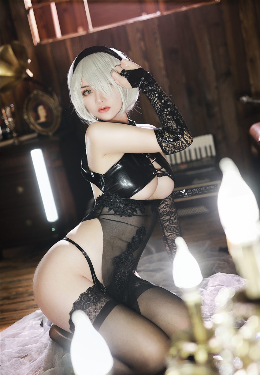 前羽&小容仔咕咕咕w 尼尔2B 双人旗袍[72P-651M]