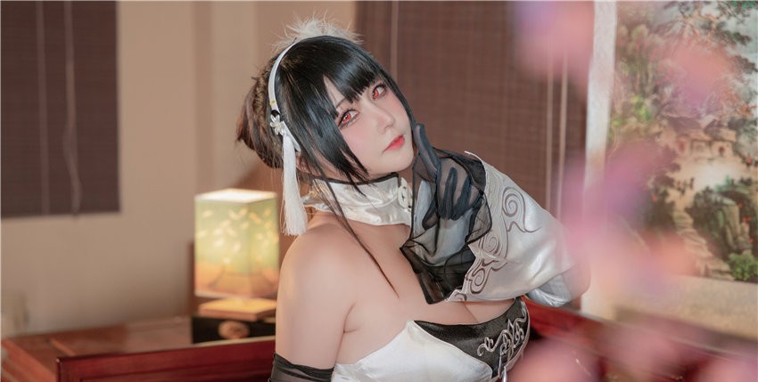 KANEKO_咔喵 碧蓝航线 镇海白旗袍[30P-215MB]
