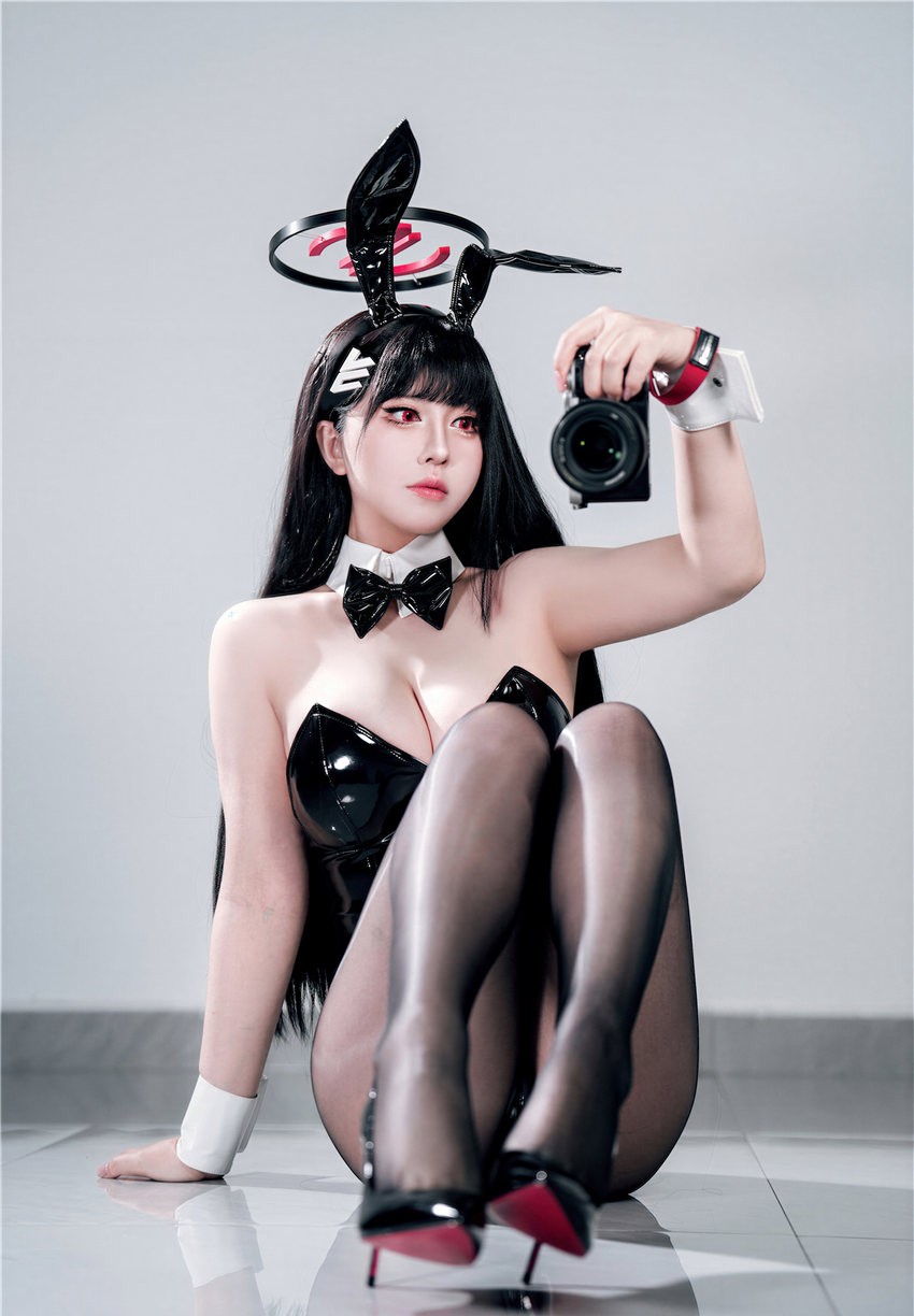半半子 蔚蓝档案 调月莉音兔女郎[57P6V-400M]