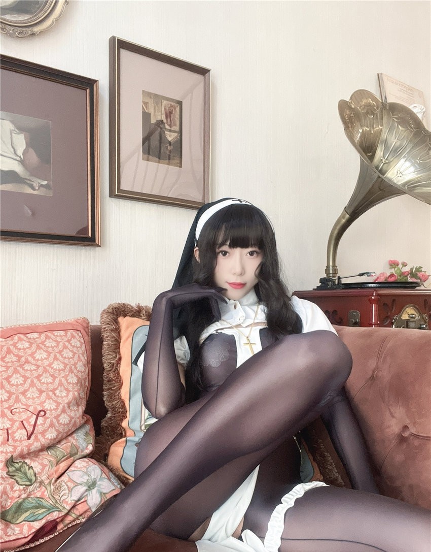 Money冷冷 修女 [54P-167M]