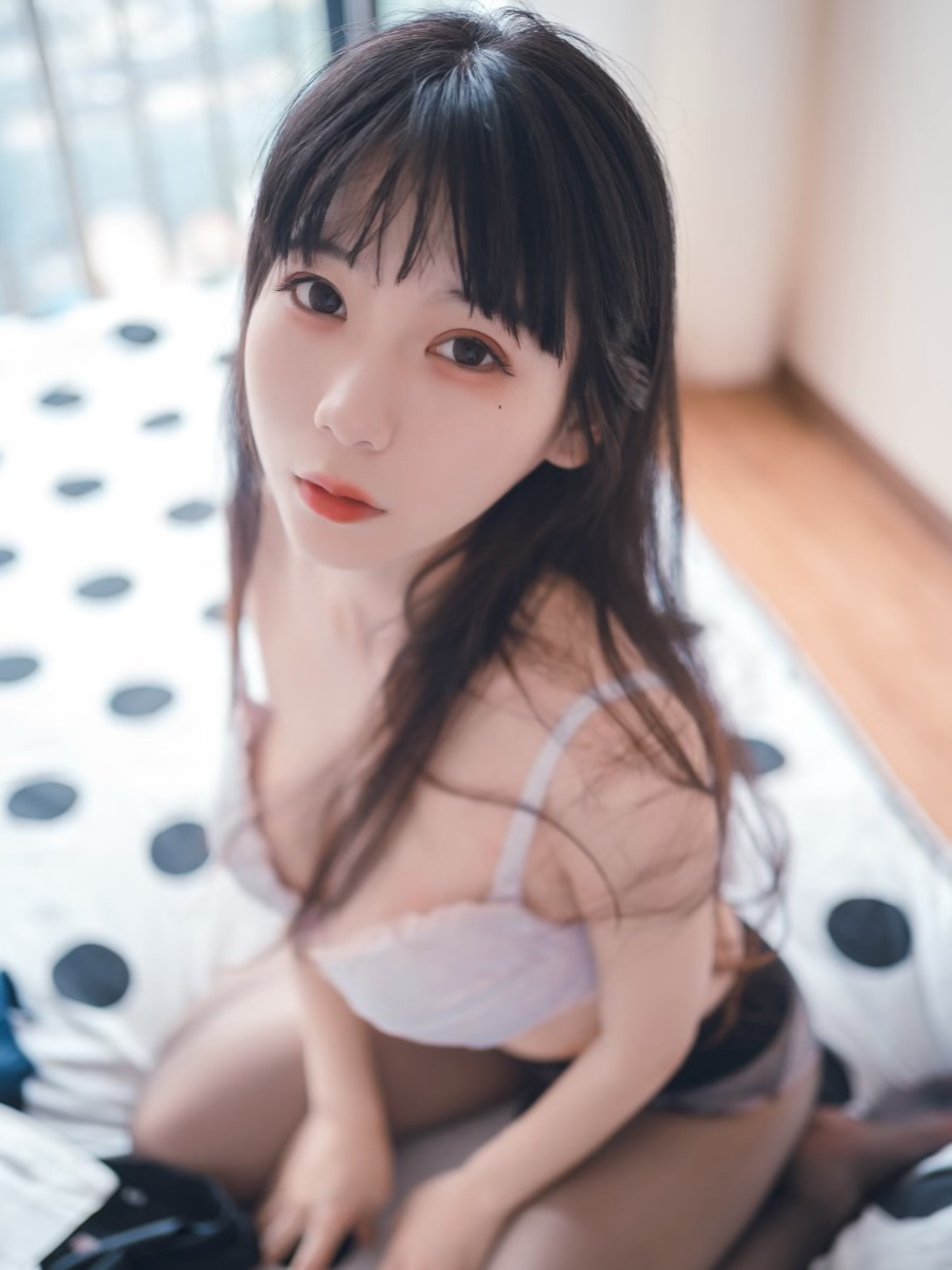 Usejan蓝蓝写真合集11期【912M】