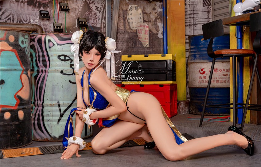 咬一口兔娘『街霸-春丽』桃花旗袍 [86P1V-1.58GB]