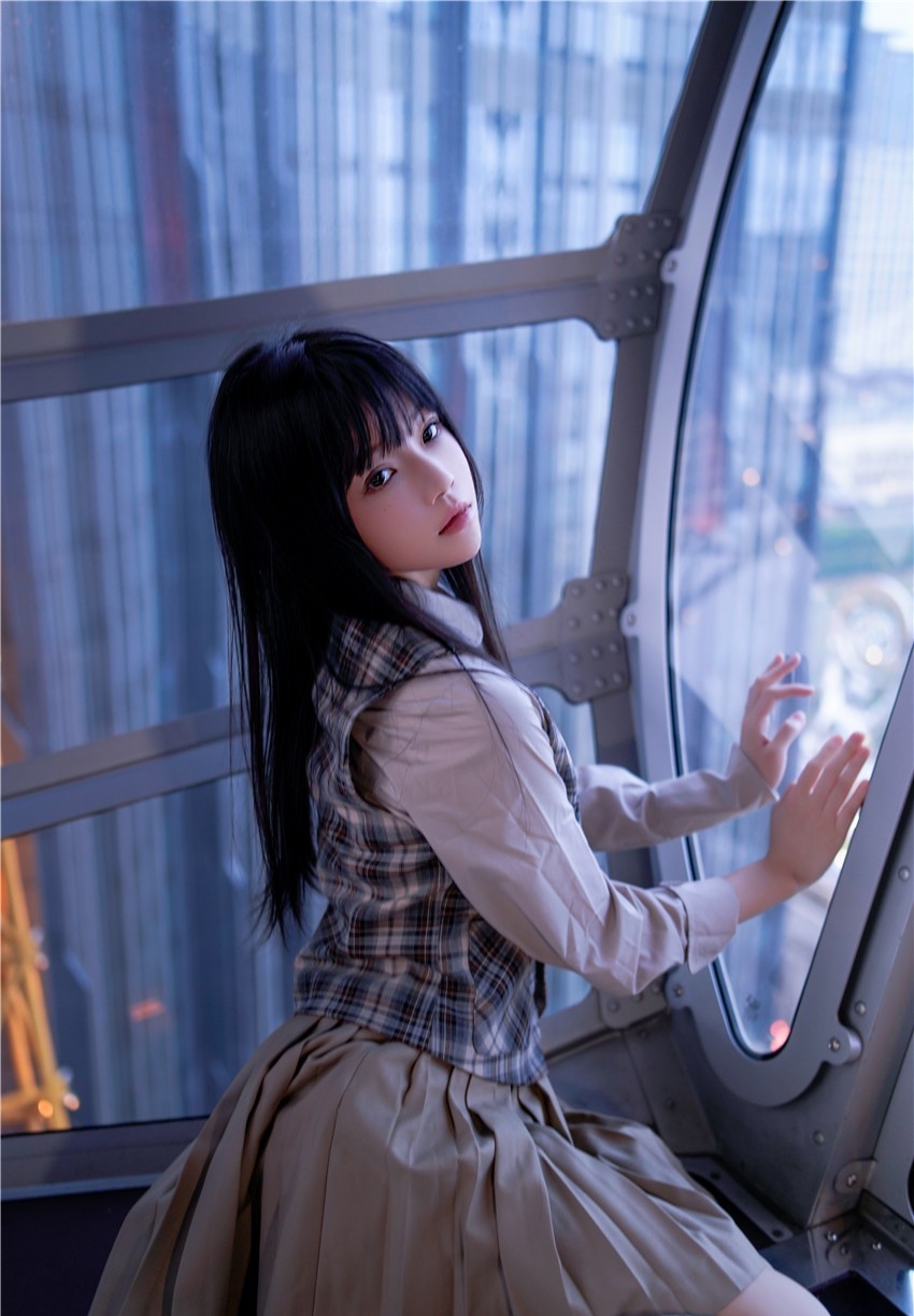 桜桃喵 只付摩天轮 [27P-667MB]