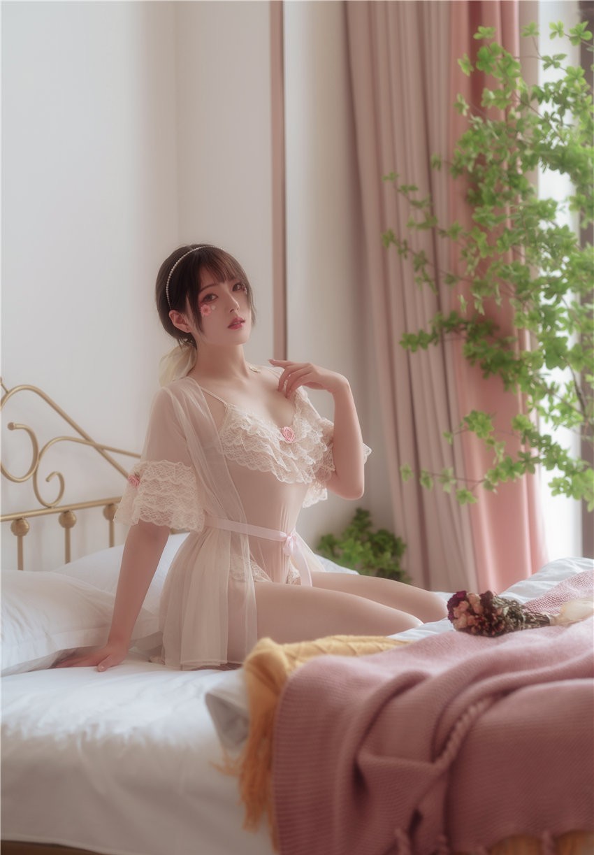 Natsuko夏夏子 雏菊 [43P-326MB]