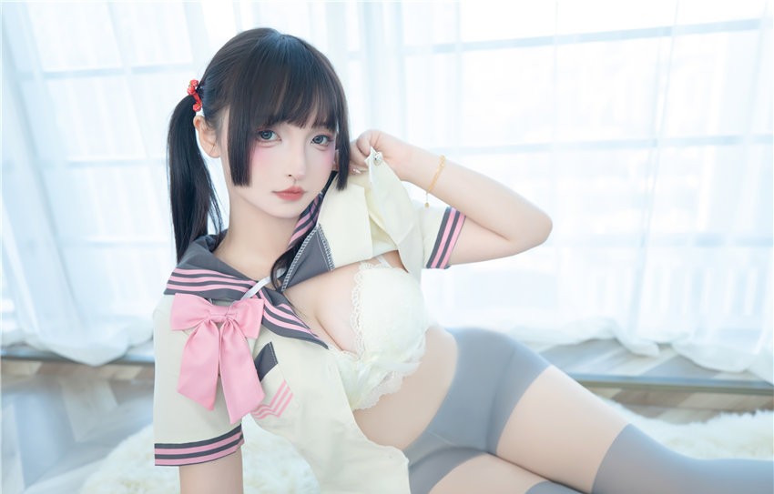 神楽坂真冬 放课后的秘密 [75P2V-379MB]