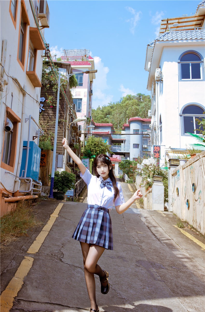 不呆猫 泳衣jk学没 [59P1V-1.30GB]